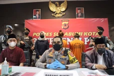 Polisi Tangkap Pasutri...