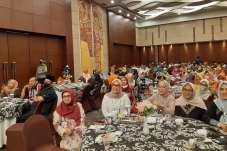 Perkuat Silaturahmi,...