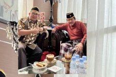 Silaturahmi ke Rumah...