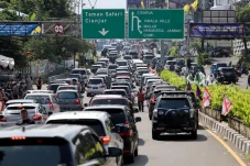 Tol Menuju Jakarta One...
