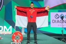 Rizki Juniansyah Borong...