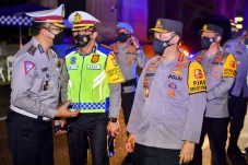 Kapolri Tinjau Tol Cikampek:...