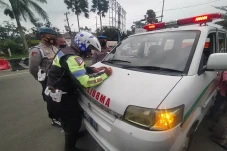 Polisi Kembali Tilang...