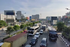 Gerbang Tol Bekasi Barat...