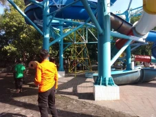 Area Kolam Renang Waterpark...