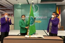Pengurus Pusat Persatuan...