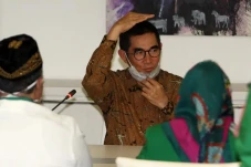 Profil Hamdan Zoelva,...