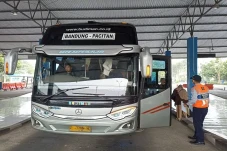 Harga Tiket Naik 100...
