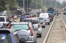 Puncak Arus Mudik, Polrestabes...