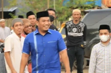 Legislator DPRD Sulsel...