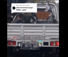 Hebot Plat Nomor Mobil...