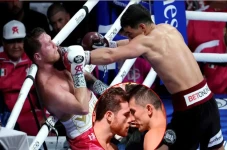 Canelo Duel Ulang Lawan...