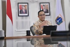 Bahas Kerjasama Transportasi,...