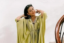 Sarah Gibson Bela Awkarin...