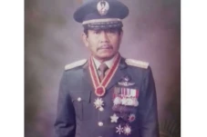 Kabar Duka, Danjen Kopassus...