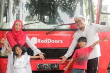RedDoorz Wujudkan Mimpi...