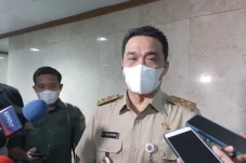 Pemprov DKI Bakal Sanksi...