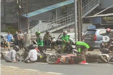 Lebih dari 3 Pengendara...
