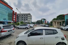 Parkir RSU Tangsel Dikelola...
