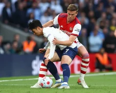 Hasil Tottenham vs Arsenal:...