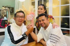 Raffi Ahmad Unggah Foto...