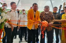 Rektor UNM Resmikan...