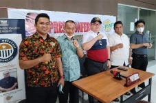 Razman Arief Nasution...