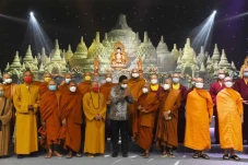 Ucapkan Selamat Waisak...