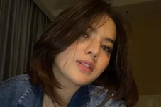 Jadi Aspri Hotman Paris,...