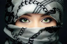 Kisah Zainab binti Khuzaimah,...