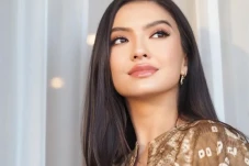 Profil Raline Shah,...