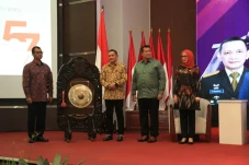 Luncurkan 57 Buku, Andi...