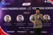 IVL Sesi X, Bupati Sidoarjo...