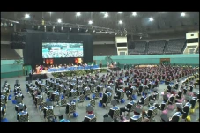 Di Hadapan 1.222 Wisudawan,...