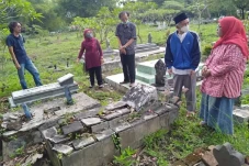 Pria Ini Terharu Temukan...