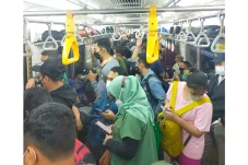 KRL Tertahan Akibat...