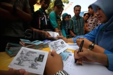 Permudah Urus Dokumen...