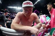 Oscar De La Hoya Kecam...