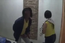 Tepergok Selingkuh dengan...