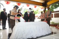 Ziarah ke Makam Dr Soetomo,...