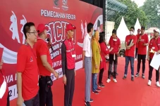 PDIP Jakarta Beri Penghargaan...