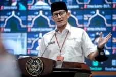 Monas Dibuka Lagi untuk...