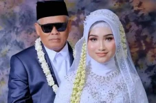 Potret Fia Barlanti...