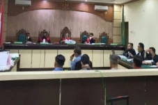 Sidang Kasus Suap Izin...