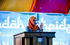 Pondok Pesantren Menjamur...