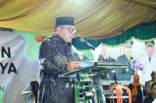 Husairi Abdi Resmi Menutup...