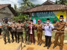 Bupati Winarti Jalankan...
