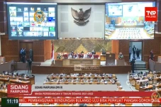 DPR Sahkan RUU PPP Jadi...