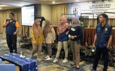 Dorong Wirausahawan...