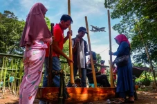 Pesta Adat Tu Barania...